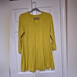 Soft Surroundings Yellow Long Sleeve Keyhole Neck Top Size M